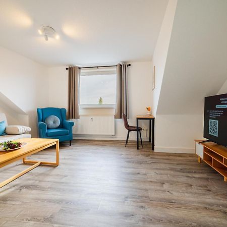 Zentrale Wohlfuehlwohnung - Ideal Fuer Ihren Urlaub Oder Die Geschaeftsreise Magdeburg Eksteriør bilde