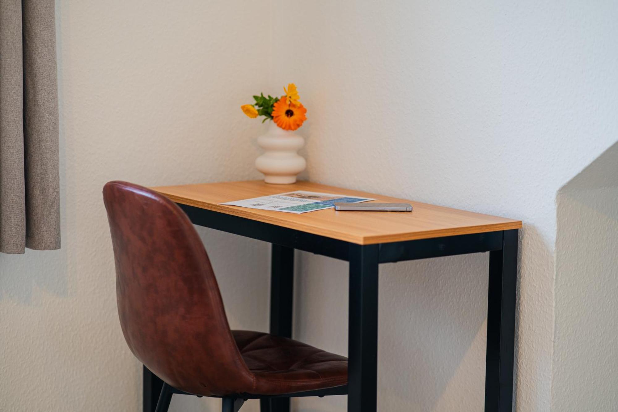 Zentrale Wohlfuehlwohnung - Ideal Fuer Ihren Urlaub Oder Die Geschaeftsreise Magdeburg Eksteriør bilde
