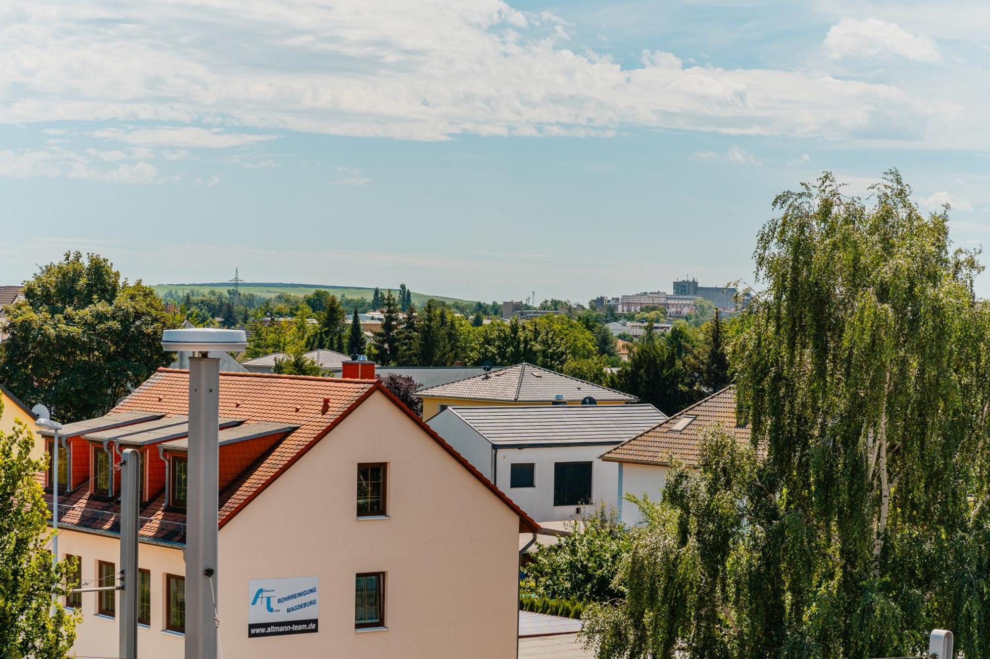 Zentrale Wohlfuehlwohnung - Ideal Fuer Ihren Urlaub Oder Die Geschaeftsreise Magdeburg Eksteriør bilde