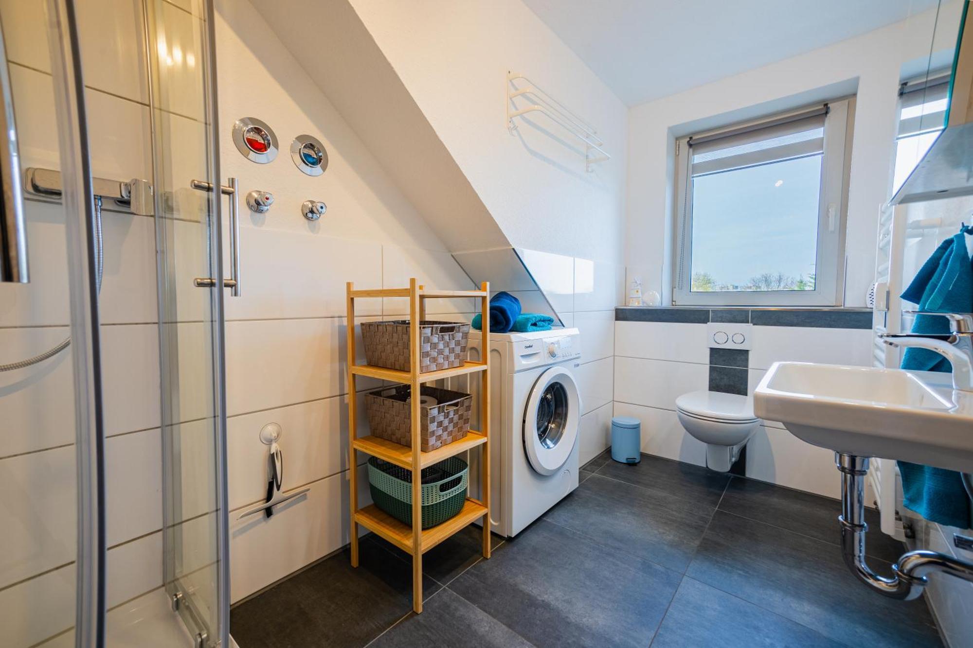 Zentrale Wohlfuehlwohnung - Ideal Fuer Ihren Urlaub Oder Die Geschaeftsreise Magdeburg Eksteriør bilde